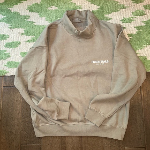 ESSENTIALS Fear of God Hoodie Sweatshirt SIZE MEDIUM - Color: MOSS **BRAND NEW** - Picture 3 of 8